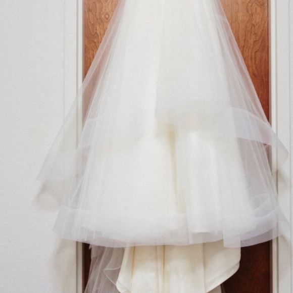 Blush by Hayley Paige Maisie wedding dress / gown - Picture 5 of 8